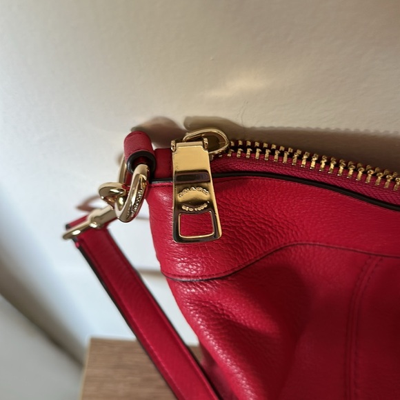 LIKE NEW COACH TOTE - Picture 3 of 8